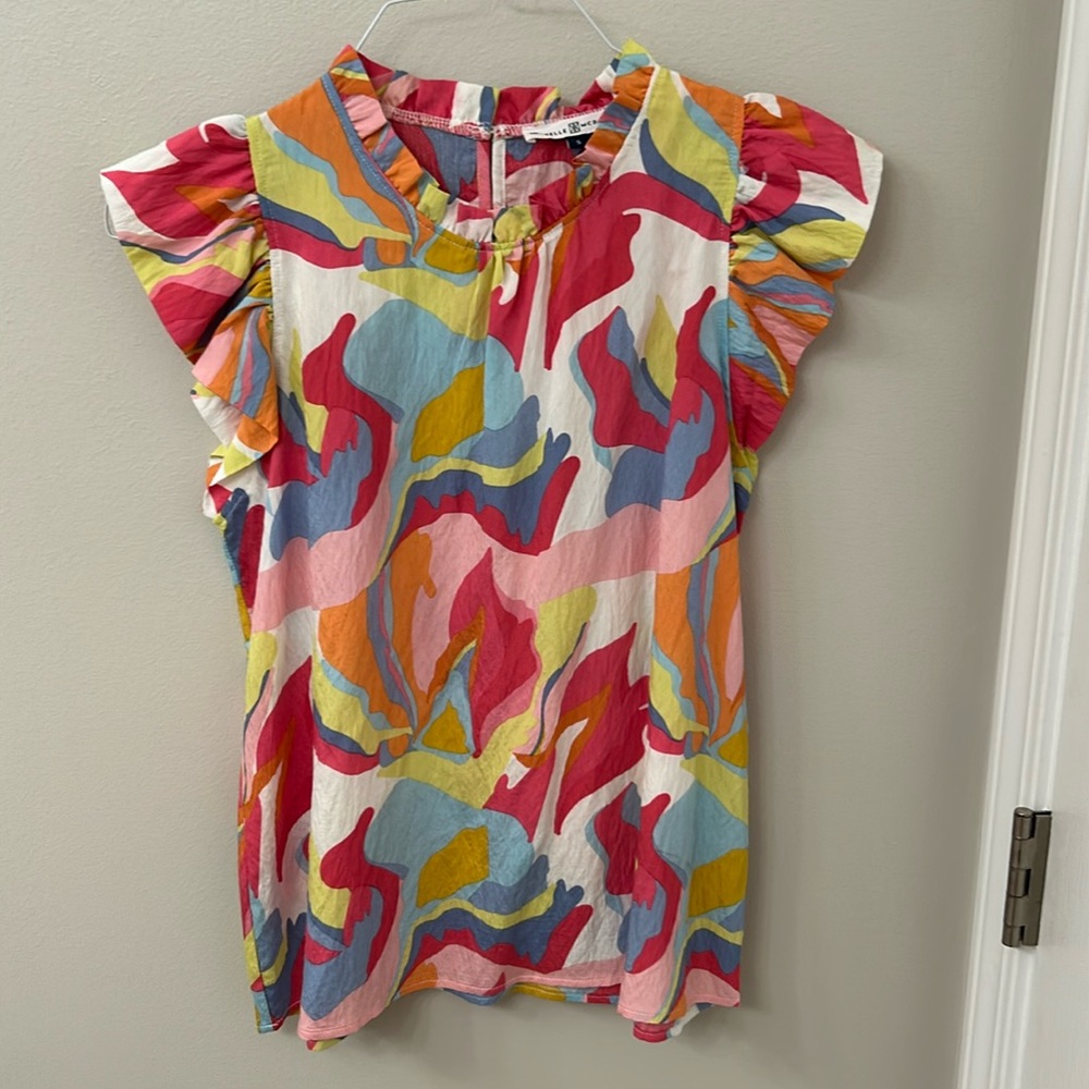 Ruffle sleeve blouse